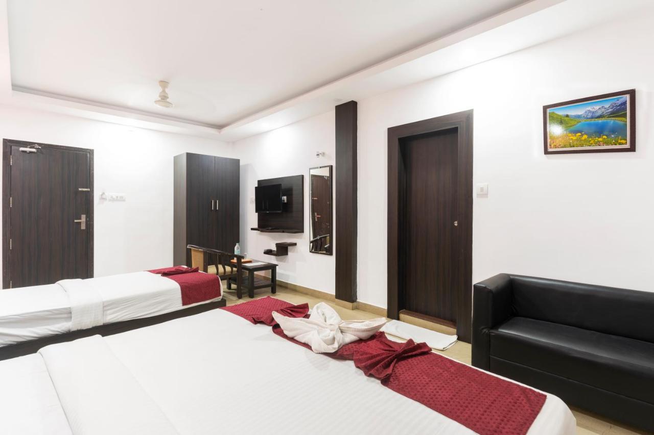 Hotel Kochi Crown Экстерьер фото