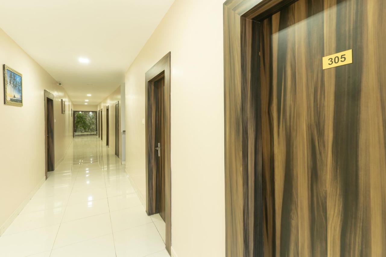 Hotel Kochi Crown Экстерьер фото