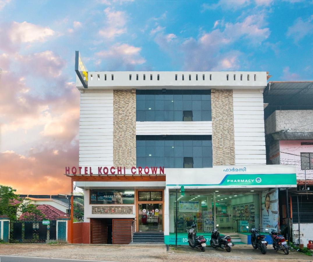 Hotel Kochi Crown Экстерьер фото