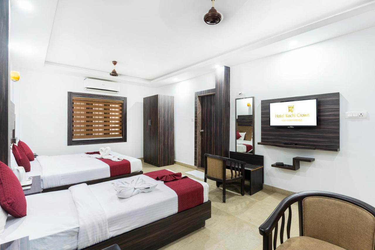 Hotel Kochi Crown Экстерьер фото