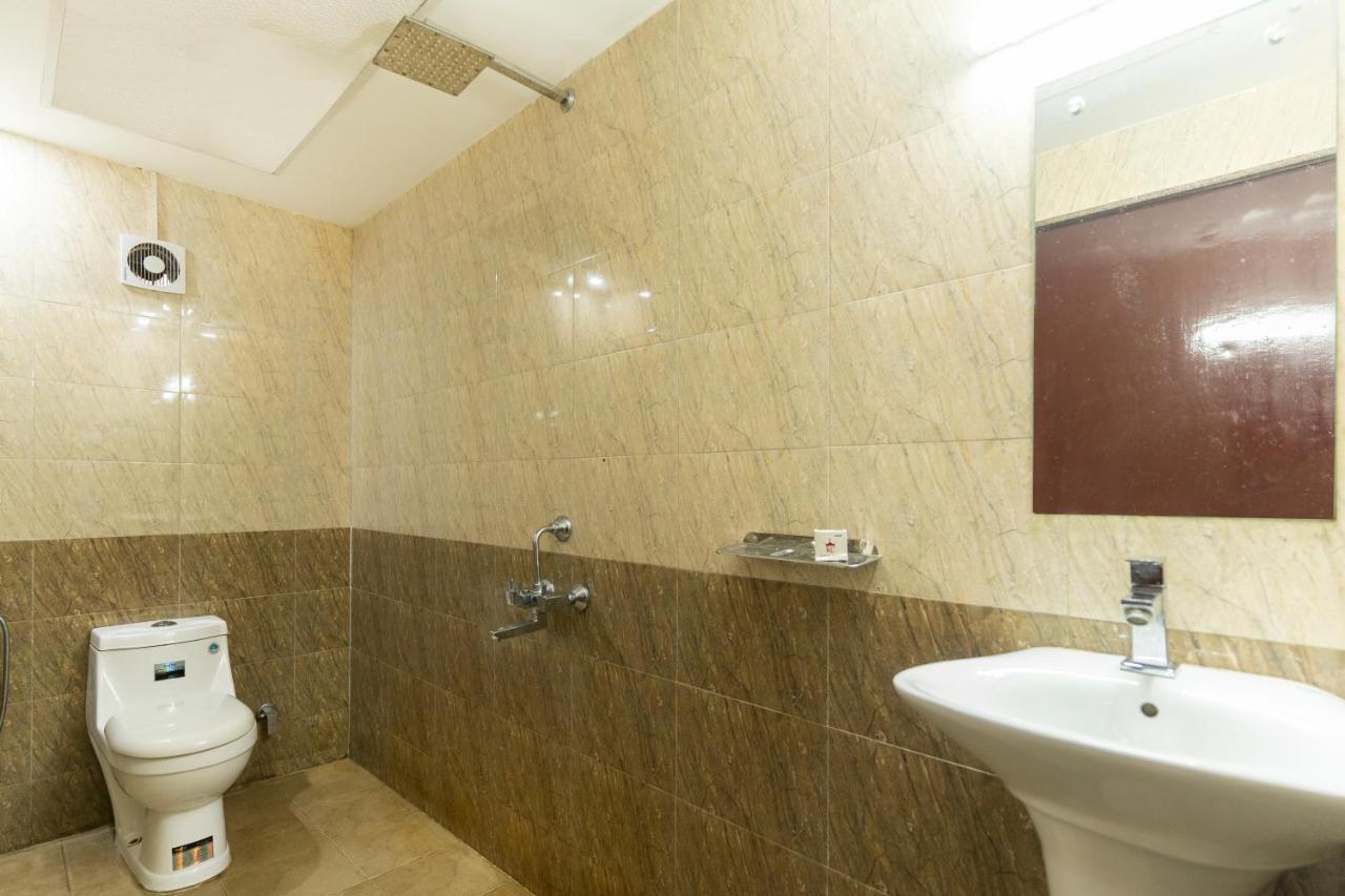 Hotel Kochi Crown Экстерьер фото