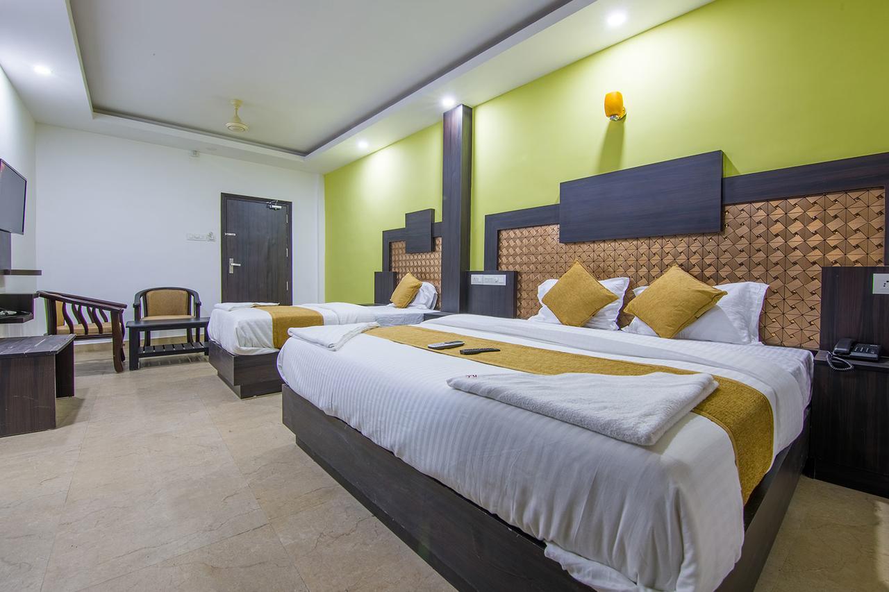 Hotel Kochi Crown Экстерьер фото