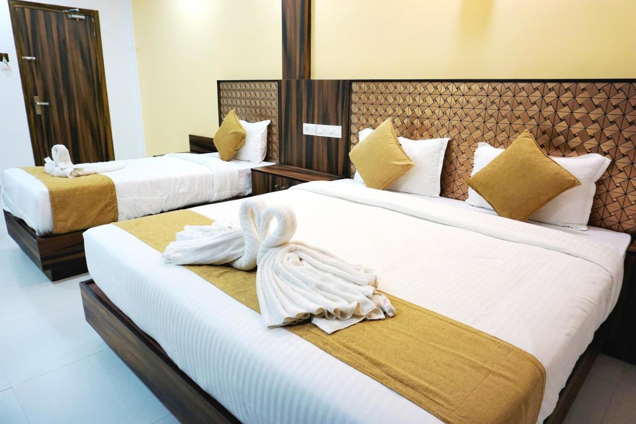 Hotel Kochi Crown Экстерьер фото